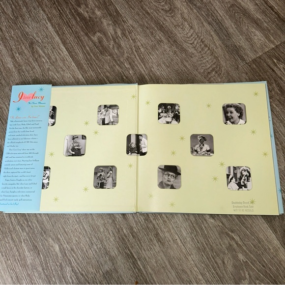 Vintage I Love Lucy Classic Moments Book(1991) - Picture 3 of 6